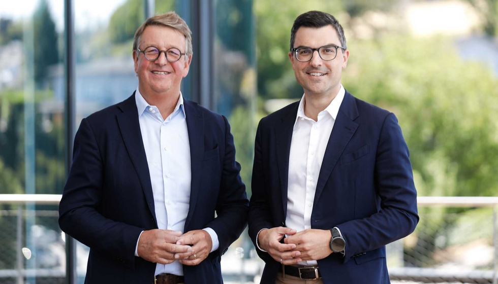 Korbinian Kiesl (presidente y CEO de Billion SAS, a la izquierda) y Stefan Engleder (CEO del Grupo Engel...