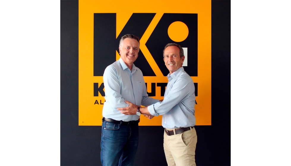 De izquierda a derecha: Cyril Brillouet, departamento internacional del Grupo Kiloutou, y Ram�n Santamar�a, director general de Kiloutou Espa�a...