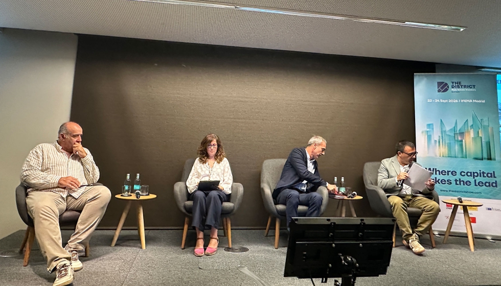 Imagen de la mesa redonda sobre IA en el marco de la presentaci�n de The District