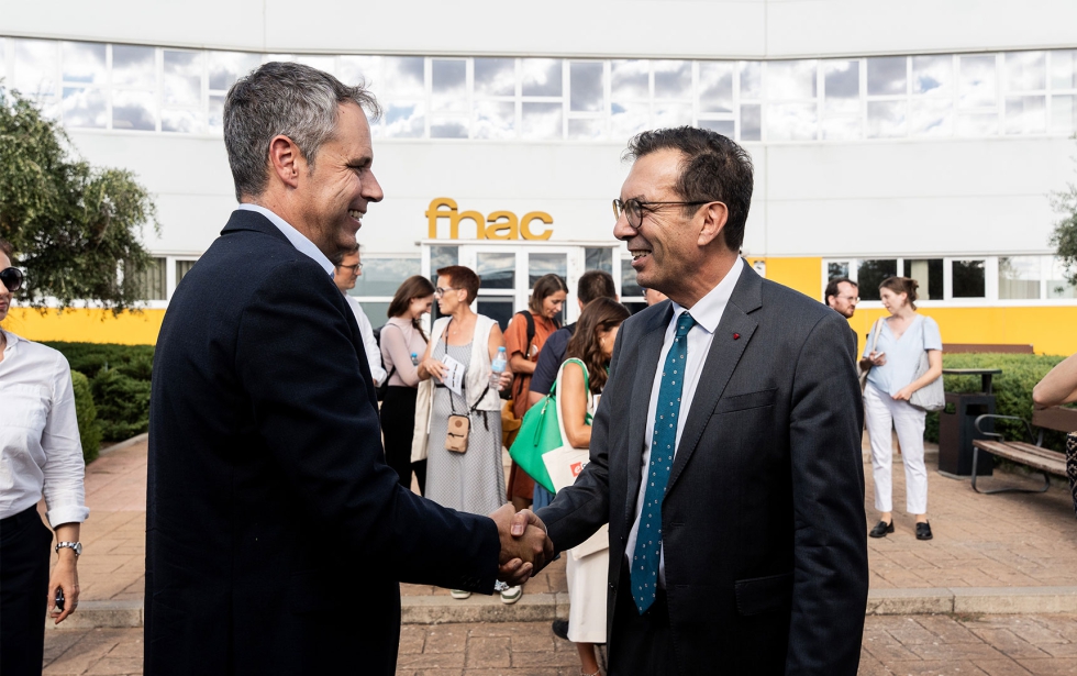 Domingo Guill�n, director general de FNAC Espa�a, y Jean-Pierre Farandou, ministro de trabajo franc�s