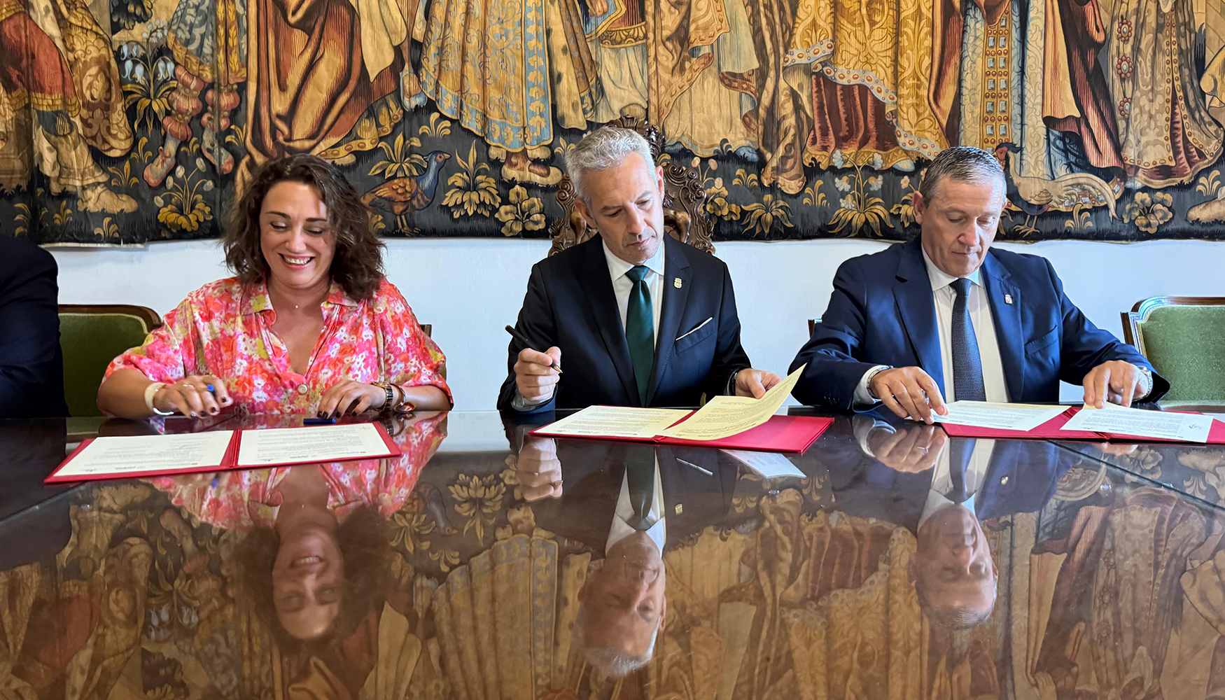 La nueva ETAP estar� dimensionada para una poblaci�n de 19.400 habitantes y tendr� una capacidad de tratamiento superior a 6...