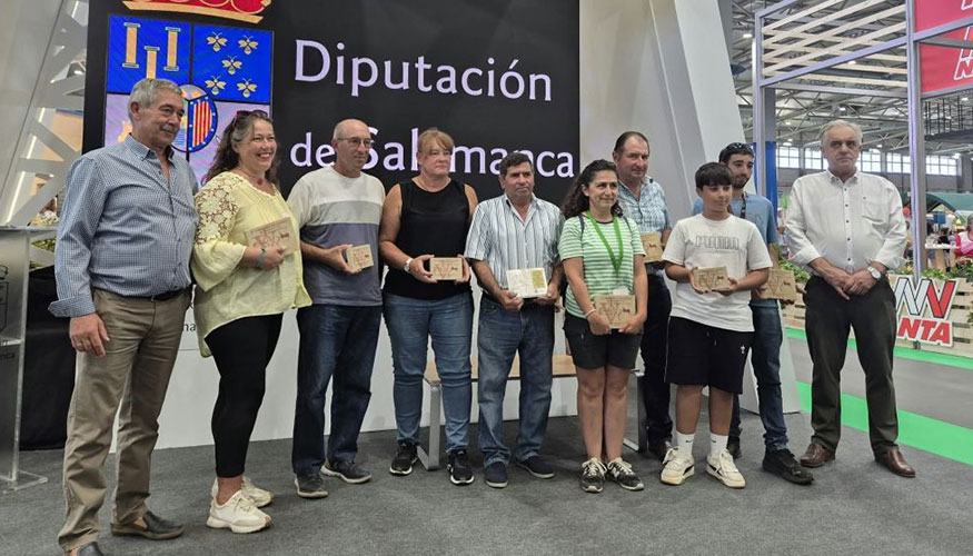Foto de familia de los premiados en el XXXV Concurso Nacional de Ganado Ovino de la Raza Castellana