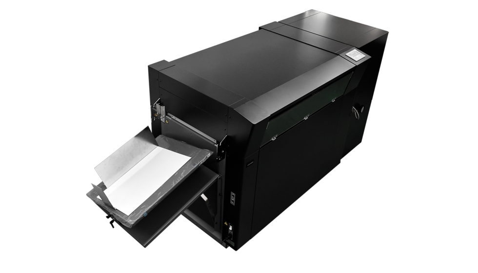 Nueva troqueladora autom�tica para impresi�n digital Uchida AeroDieCut Foil Stamping
