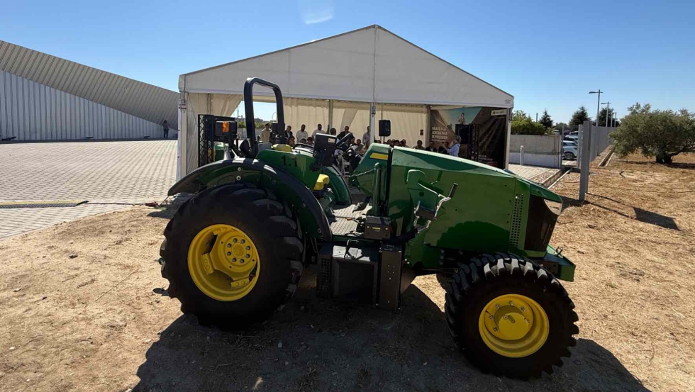 Tractor el�ctrico E-Power, que de momento no ha iniciado su comercializaci�n