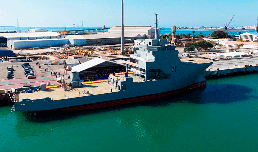 El BAM-IS A-21 �Poseid�n� durante la ceremonia de bautizo celebrada en el astillero de Navantia en Puerto Real