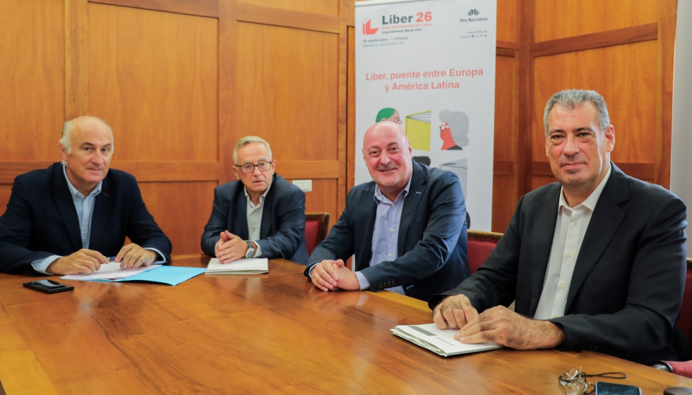 Fernando Benzo, secretario general de la FGEE; Manuel Gonz�lez, presidente de la FGEE y de Liber; Daniel Fern�ndez...