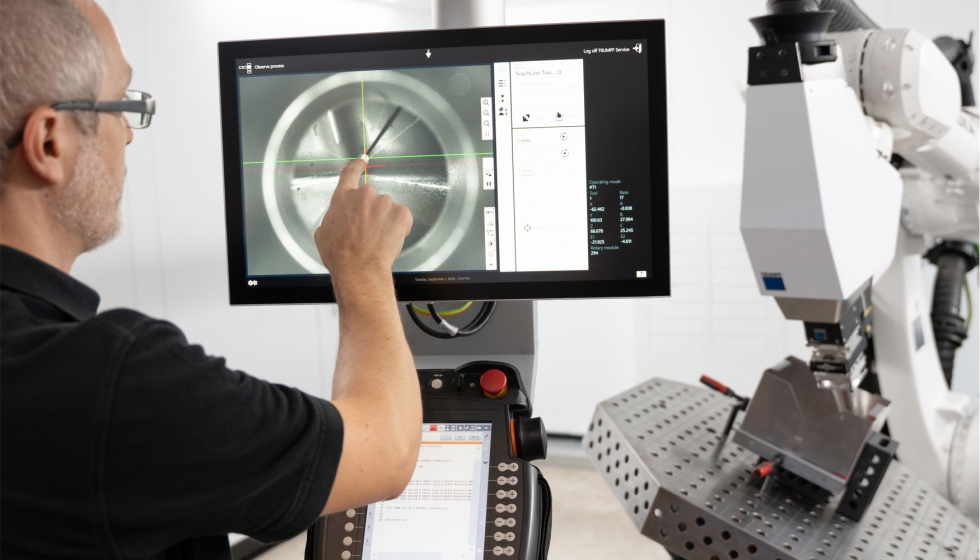 El software teachLine Touch permite programar y configurar la c�lula de soldadura hasta un 50 % m�s r�pido. Foto: Trumpf...