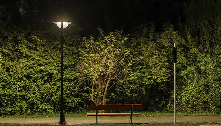 Alumbrado ATP en el Paseo del Arga adaptado al entorno natural para reducir la contaminaci�n lum�nica y minimizar el impacto de la luz artificial...