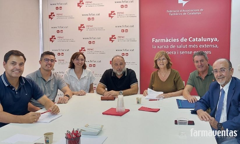 Foto de AGFE, AFET y AFELL refuerzan la estabilidad de las oficinas de farmacia con el convenio 2026-2028
