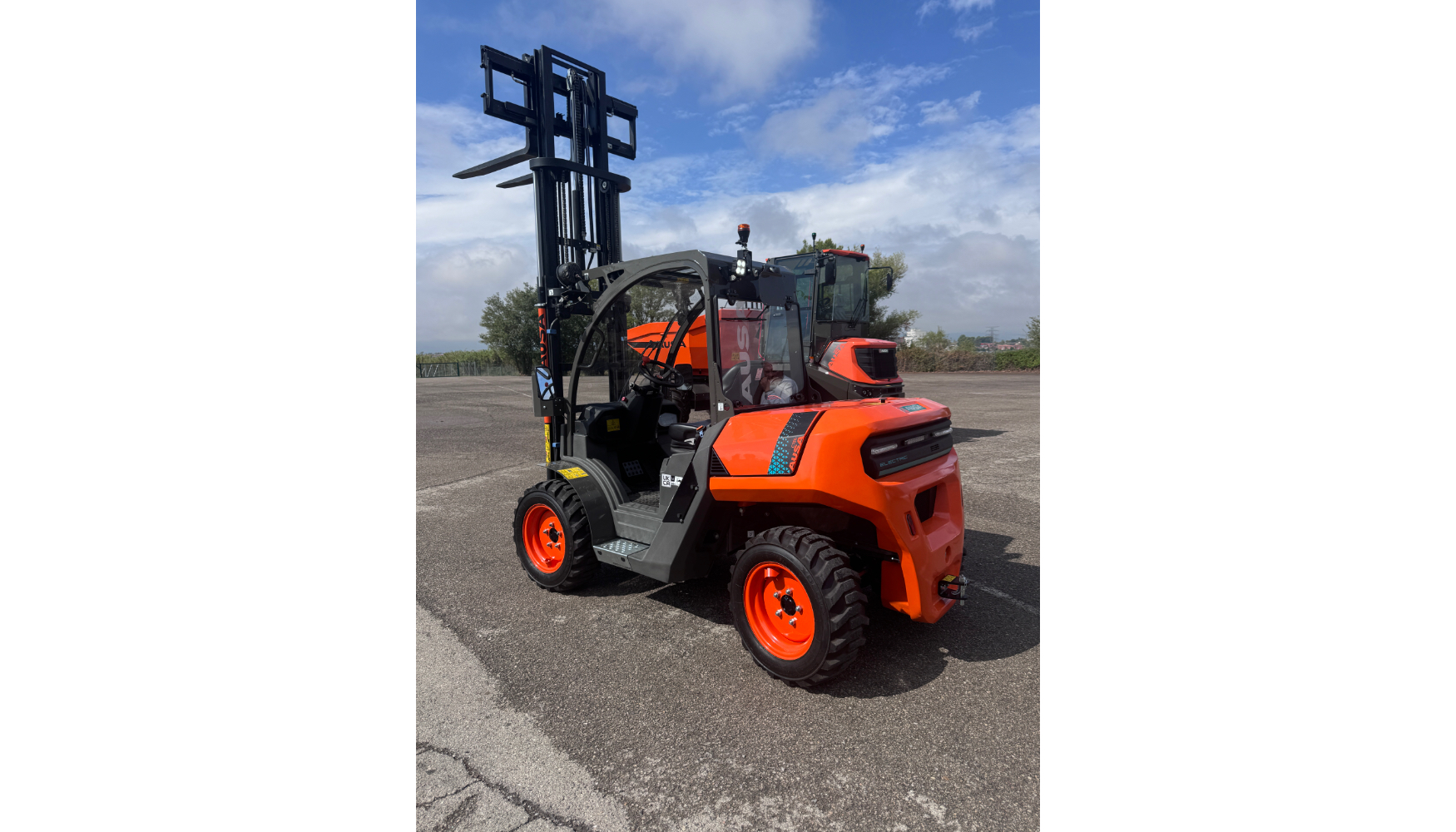Nueva carretilla el�ctrica C151E