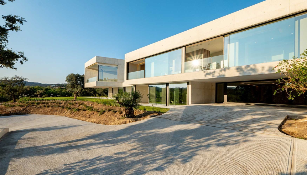 La nueva corredera Ibiza MAX, evoluci�n del sistema Ibiza, ser� una de las novedades que presente Alugom en Veteco