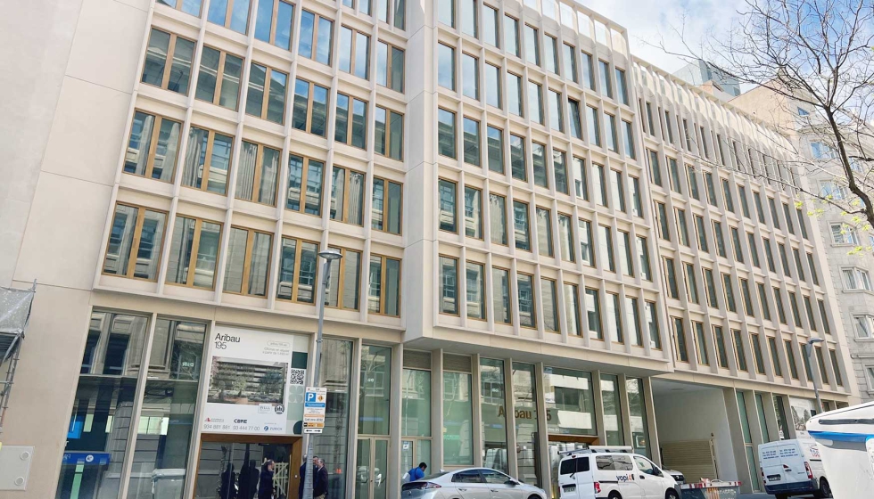 La renovaci�n de las oficinas de Zurich en la calle de Aribau de Barcelona han contado con soluciones de Saint-Gobain Glass en ventanas...