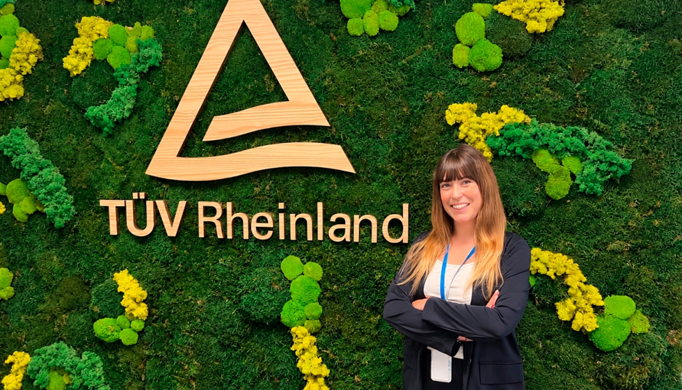 Blanca D�az Piedrabuena, coordinadora del Departamento de Licencias, Autorizaciones y Legalizaciones en Burotec � T�V Rheinland...