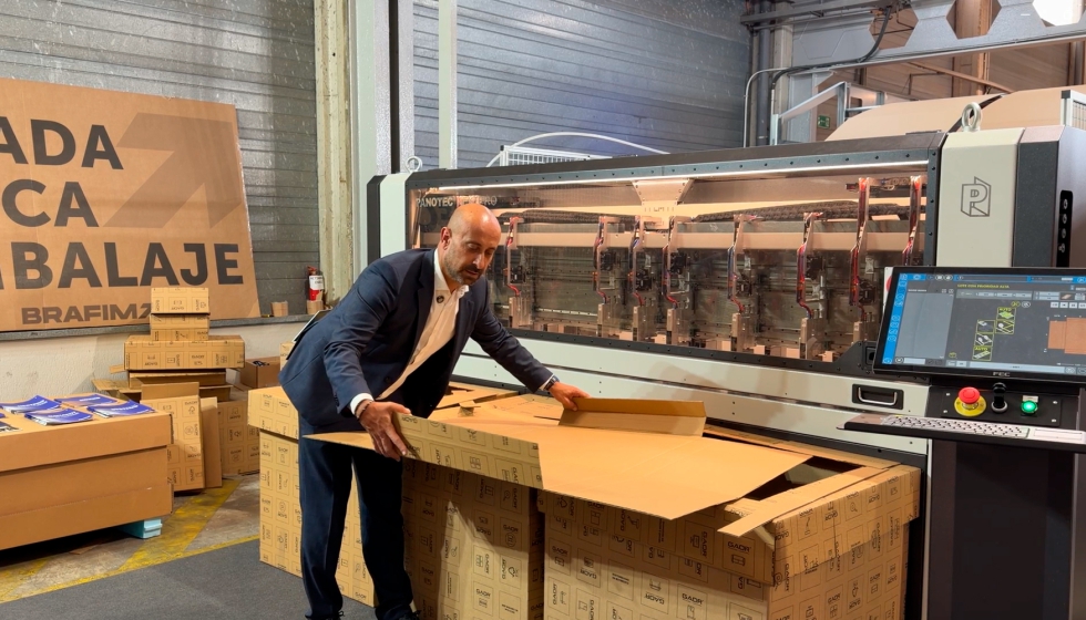 Panotec cuenta con varios modelos de equipos para la fabricaci�n automatizada de cajas a medida
