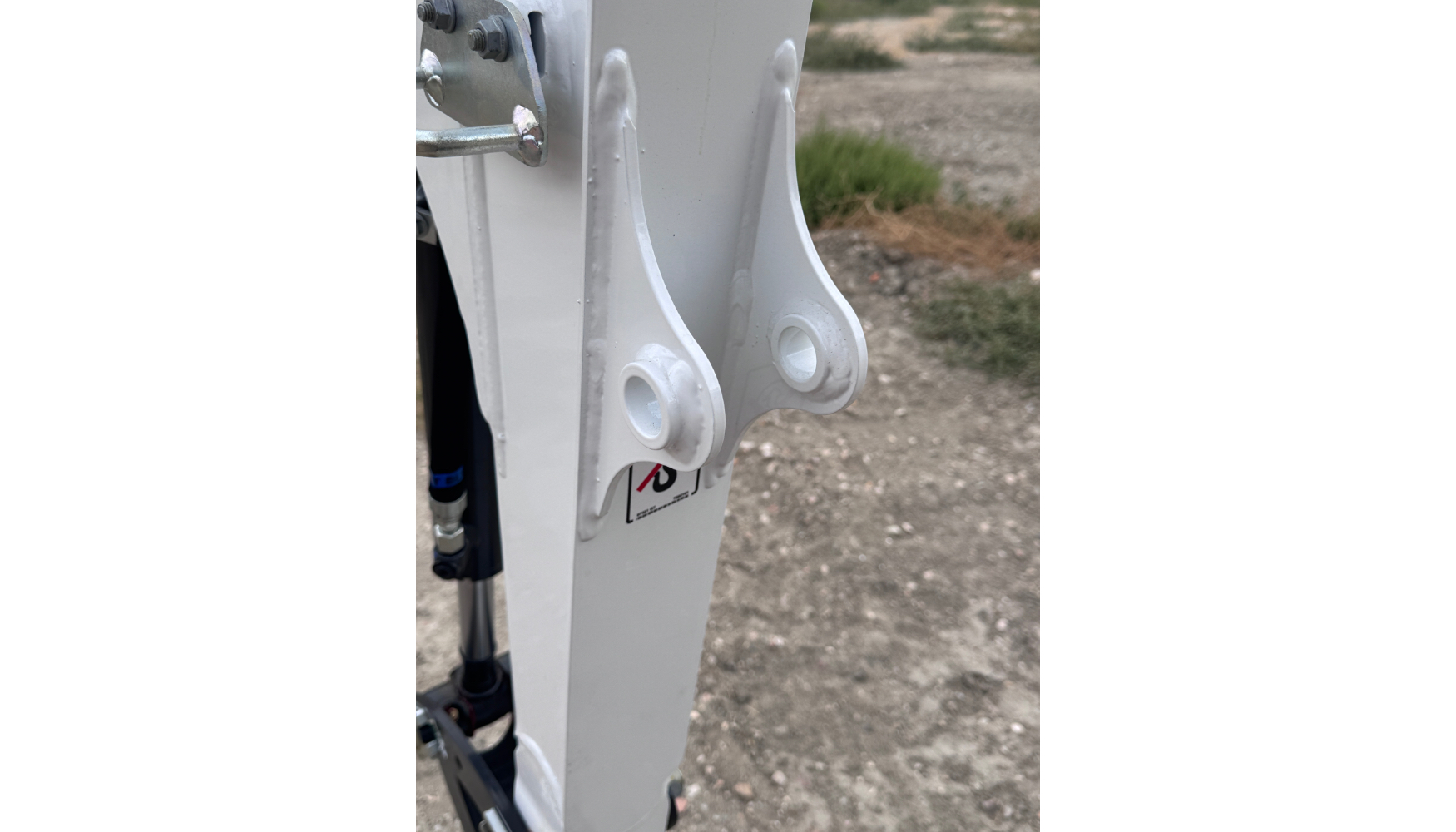 El brazo de esta mini E17z ya cuenta con predisposici�n para instalar pulgar en el balanc�n