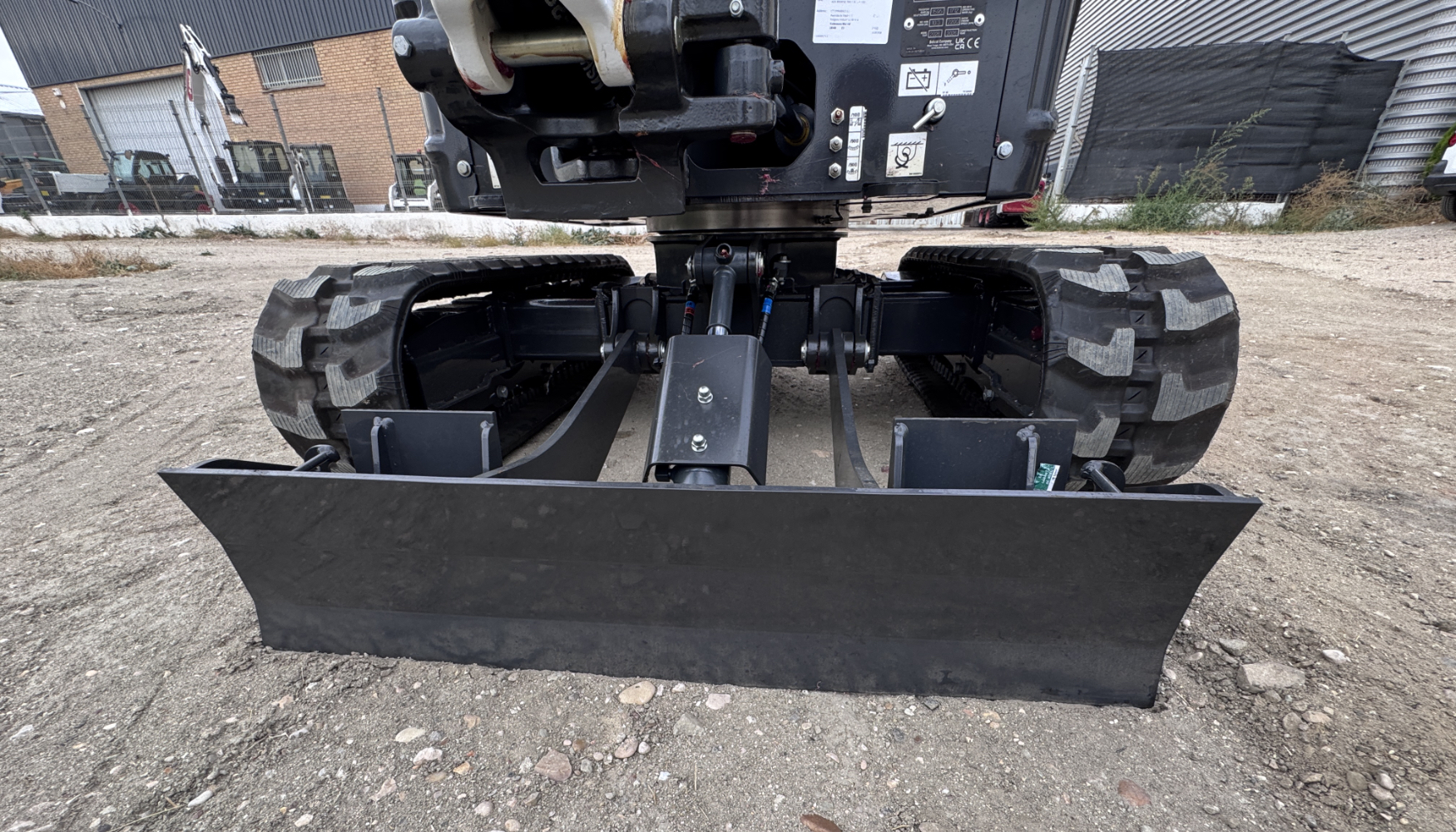 Sistema de anchura variable de las orugas para optimizar traslaci�n y estabilidad
