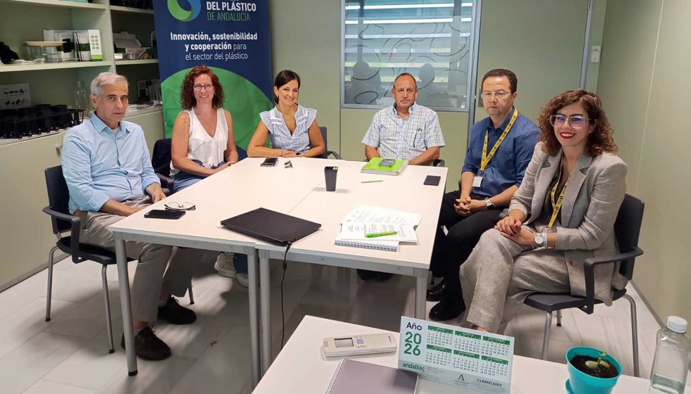 Junta Directiva del Cl�ster del Pl�stico de Andaluc�a en la reuni�n