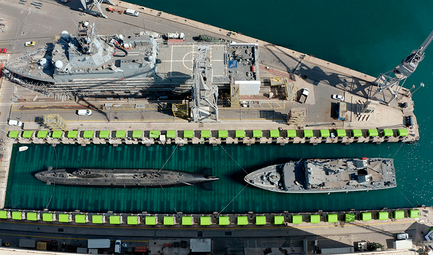 El Syncrolift de Navantia Reparaciones Cartagena cumple 50 a�os de servicio tras realizar 1...