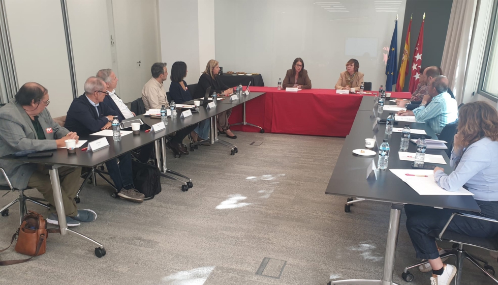 Reuni�n de trabajo de Agrefema con la Administraci�n