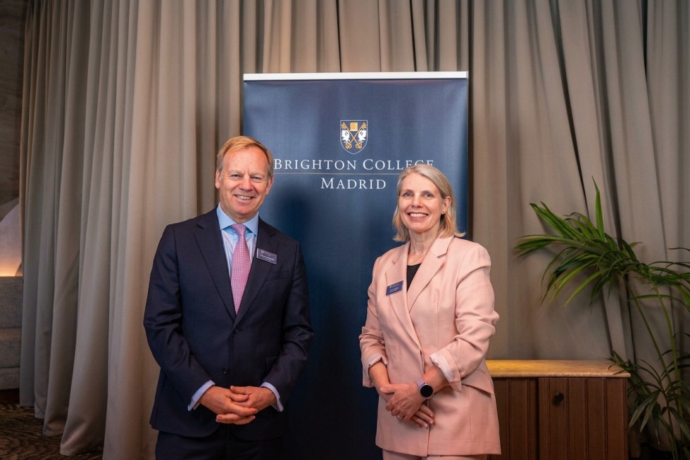 George Hartley y Jo-Anne Riley en la primera jornada de presentaci�n del nuevo centro en Madrid