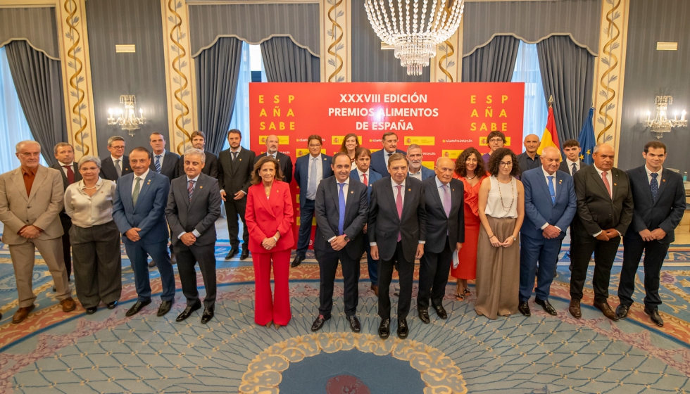 Monte Nevado recibi� este reconocimiento en la ceremonia oficial celebrada en el Teatro Real el 13 de octubre