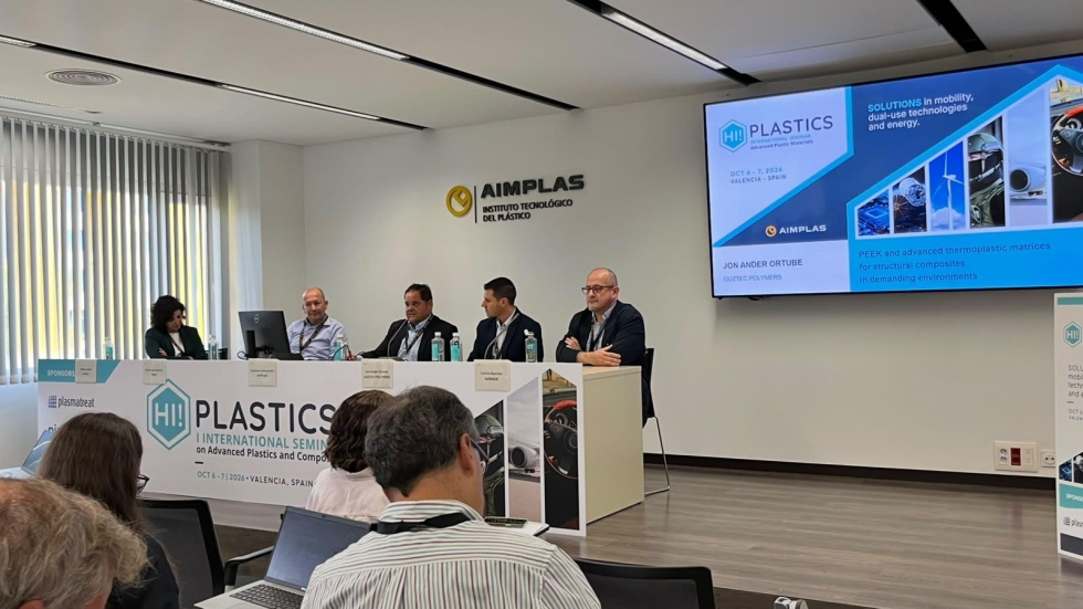 Los expertos destacaron la importancia de desarrollar materiales que combinen altas prestaciones, reutilizaci�n...