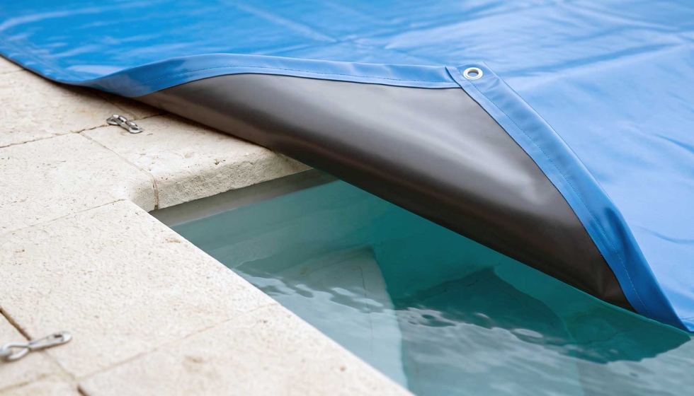 La impermeabilidad de Pool permite confeccionar cobertores que protegen la superficie de la piscina frente a las condiciones exteriores...