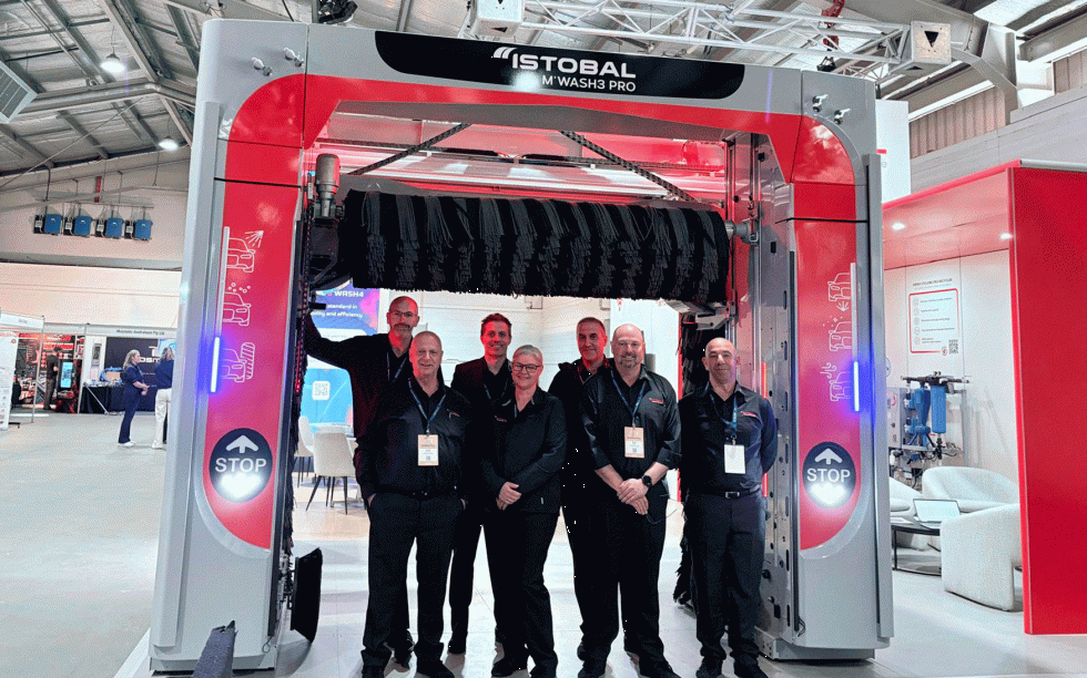 ISTOBAL Australia cont� con m�s de 40 profesionales, incluidos 21 t�cnicos de servicio, y ofreci� cobertura nacional desde su sede en S�dney...