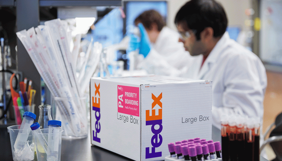 La soluci�n FedEx Temp-Assure Advantage permite transportar mercanc�as congeladas, refrigeradas y a temperatura ambiente controlada...