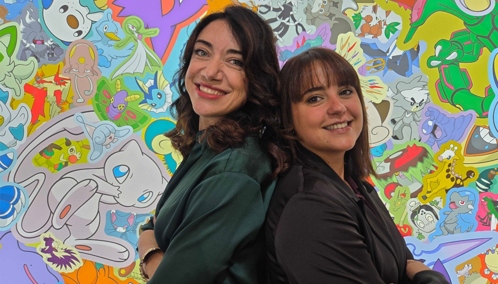 Romina Ialongo, manager, licensing Italy & Spain, y Gala Bertol�n, Licensing specialist Italy & Spain de The Pok�mon Company International...
