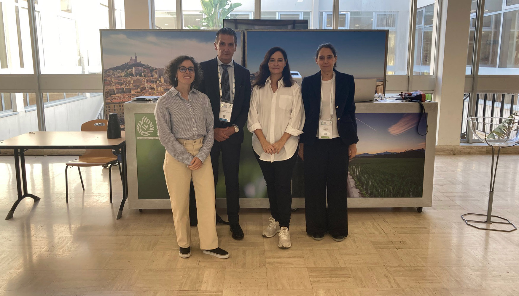 De izquierda a derecha: Pilar Fern�ndez Lape�a (MAPA), Jos� Mar�a Gonz�lez Ortega (AERYD), Cristina Clemente Mart�nez (MAPA) y Noem� S�nchez (AEDyR)...