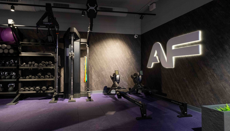 La zona de recuperaci�n muscular dispone de una iluminaci�n regulable que permite generar un ambiente m�s relajado y adaptarlo a las actividades...