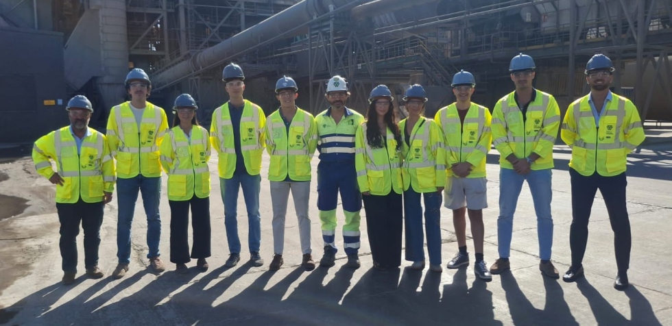 Los estudiantes de �ltimo a�o del Grado de Ingenier�a Industrial de la Universidad Loyola de Sevilla visitan las instalaciones de la f�brica de...