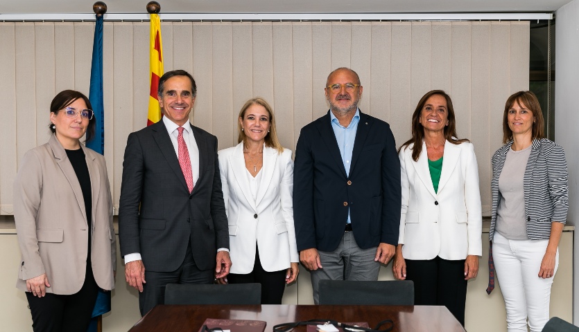 Foto de Farmaindustria y la Generalitat de Catalu�a suscriben un convenio para impulsar la FP en la industria farmac�utica