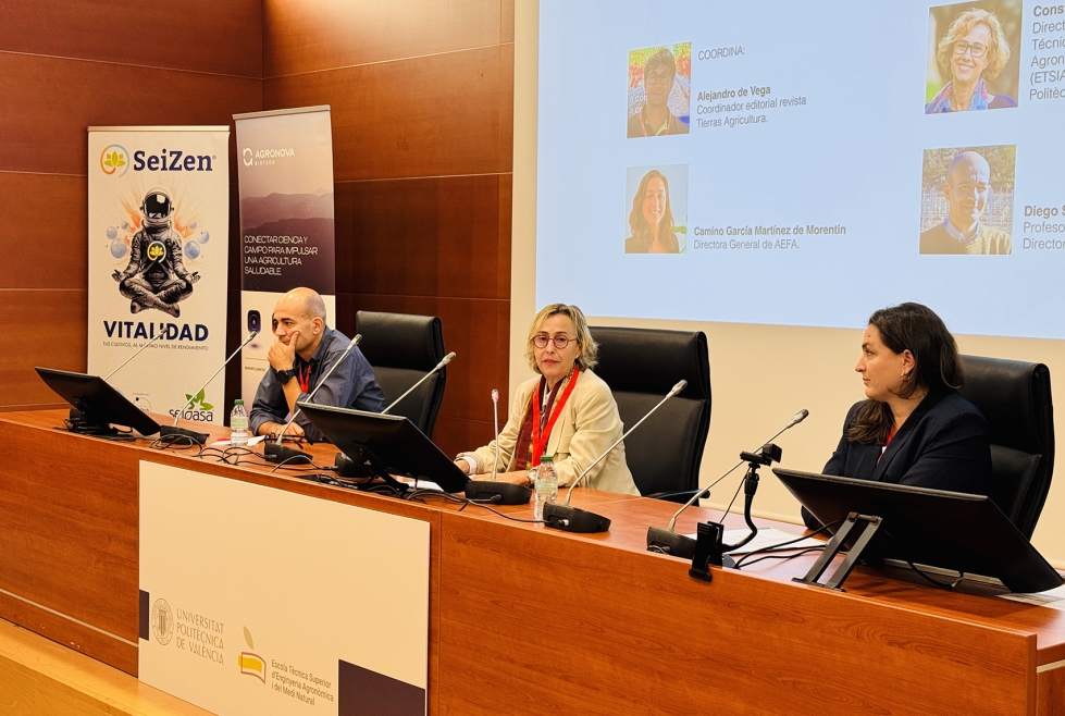 Participantes en el acto inaugural del Congreso Gesti�n Sostenible del Suelo 2026