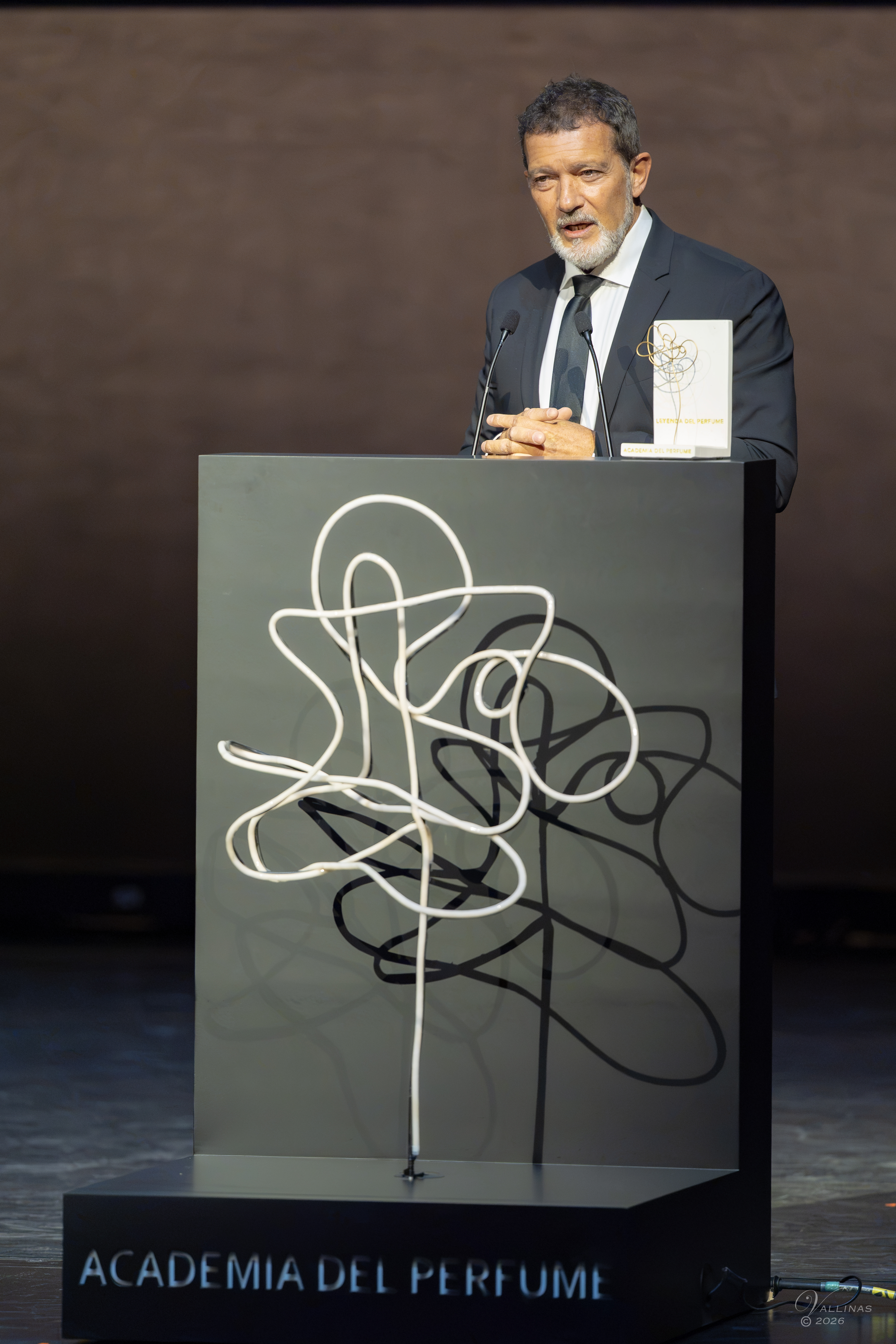 Antonio Banderas recibi� la distinci�n de Leyenda de la Cultura de las Artes y el Perfume