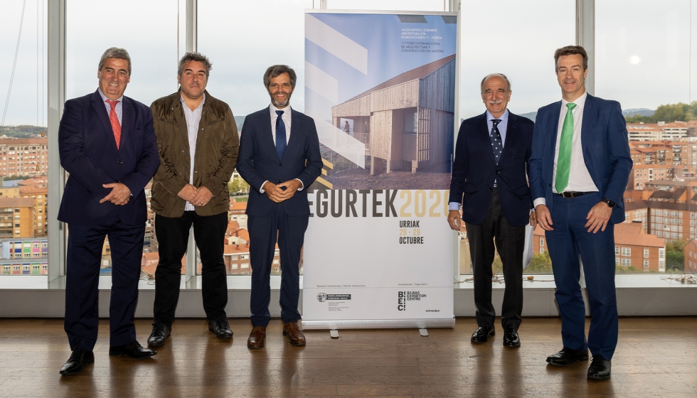 Foto de familia de la presentaci�n de la actual edici�n