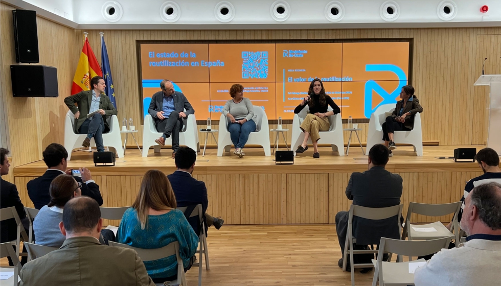 la mesa redonda �El valor de la reutilizaci�n�, cont� con la participaci�n de la coordinadora de Aeress...