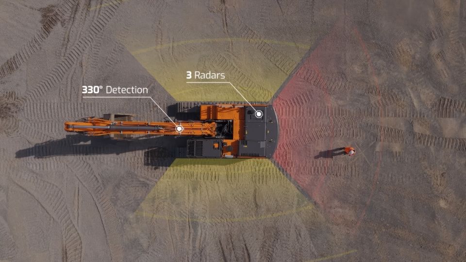 O sistema E-Stop da Develon combina c�maras, radar e tecnologia de intelig�ncia artificial para detetar perigos com um elevado n�vel de precis�o...