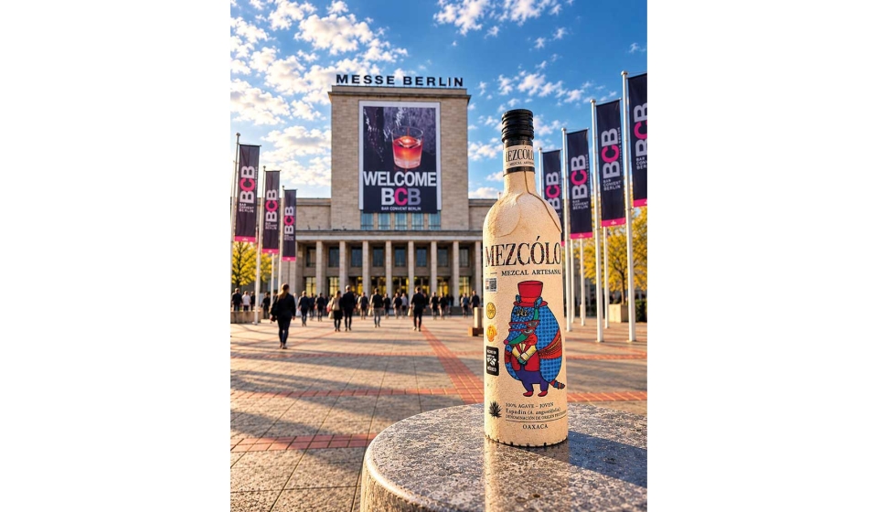 La botella de Mezc�logo combina un envase de papel con un dise�o gr�fico inspirado en la cultura mexicana