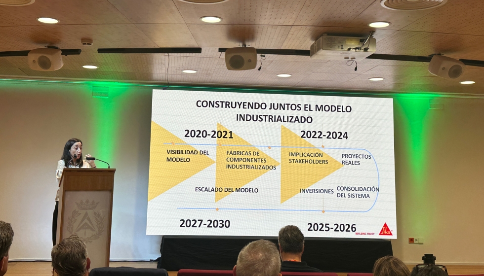Vanesa �lvarez, desarrolladora de negocio de Construcci�n industrializada de Sika durante su intervenci�n