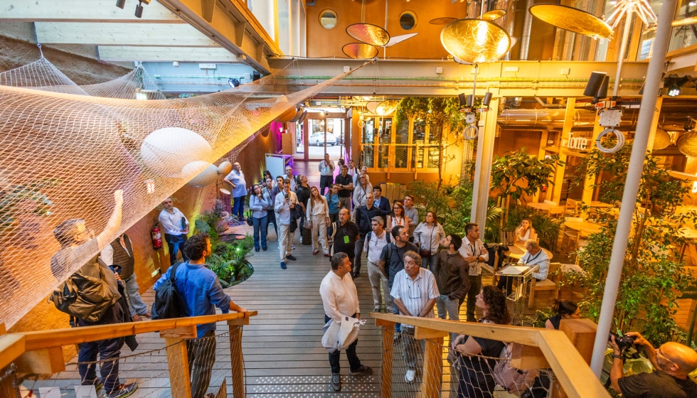 Imagen de la visita a Infinito Delicias, proyecto de rehabilitaci�n que ha recibido importantes premios por su transformaci�n eficiente y consciente...