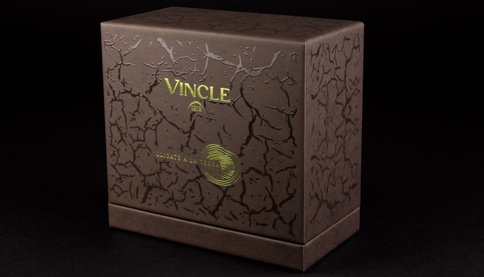 Vincle 1919, de Al Margen. Estuche premium para una presentaci�n que pone en valor el producto y su identidad de marca