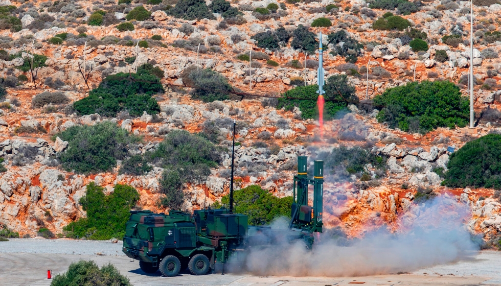 Disparo real del IRIS-T SLM. Foto: Bundeswehr/ Hildemann