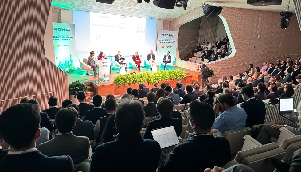 El primer panel del congreso se centr� en la descarbonizaci�n