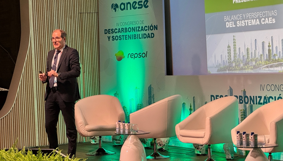 Jacobo Llerena, subdirector general de Eficiencia Energ�tica en el MITERD, expuso las m�s recientes novedades del sistema CAE...