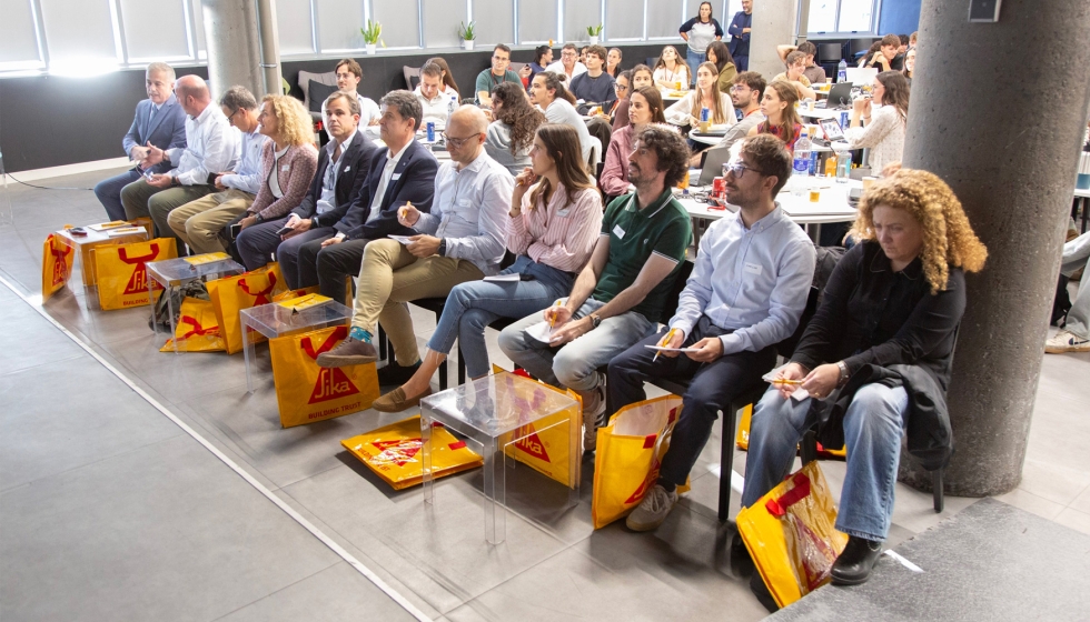 Los miembros del Jurado atentos a las diferentes propuestas durante la jornada