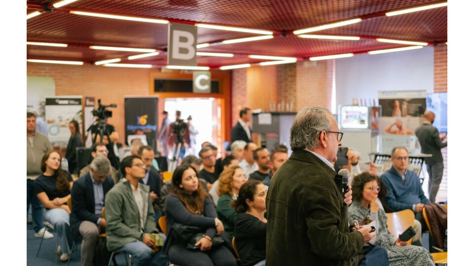 60 workshops apresentaram ao vivo projetos Passive House, solu��es construtivas, sistemas e equipamentos desenvolvidos e aplicados em contexto real...