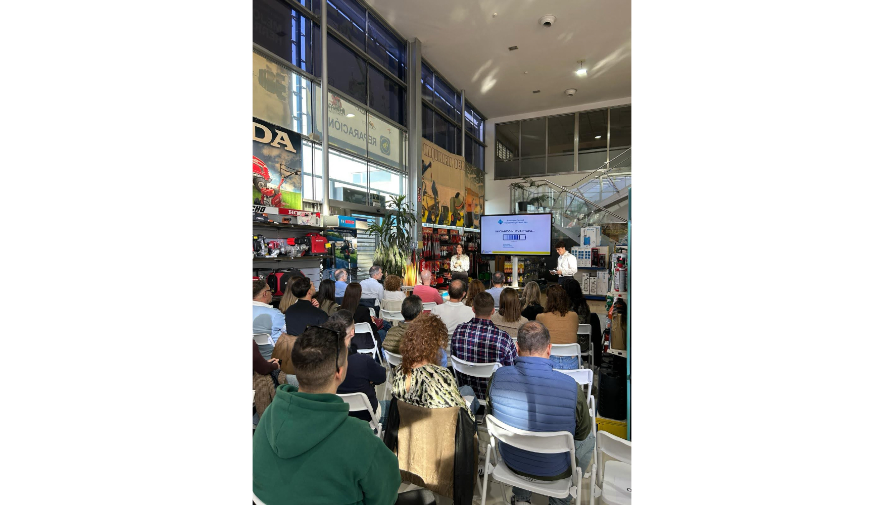 La jornada comenz� con una presentaci�n sobre la implantaci�n de Business Central en Francisco N��ez