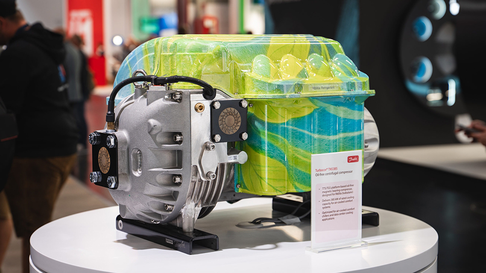 O Turbocor� TNS385 � o primeiro compressor sem �leo da Danfoss desenvolvido para funcionar com R-600a. Cr�dito fotogr�fico: Danfoss...